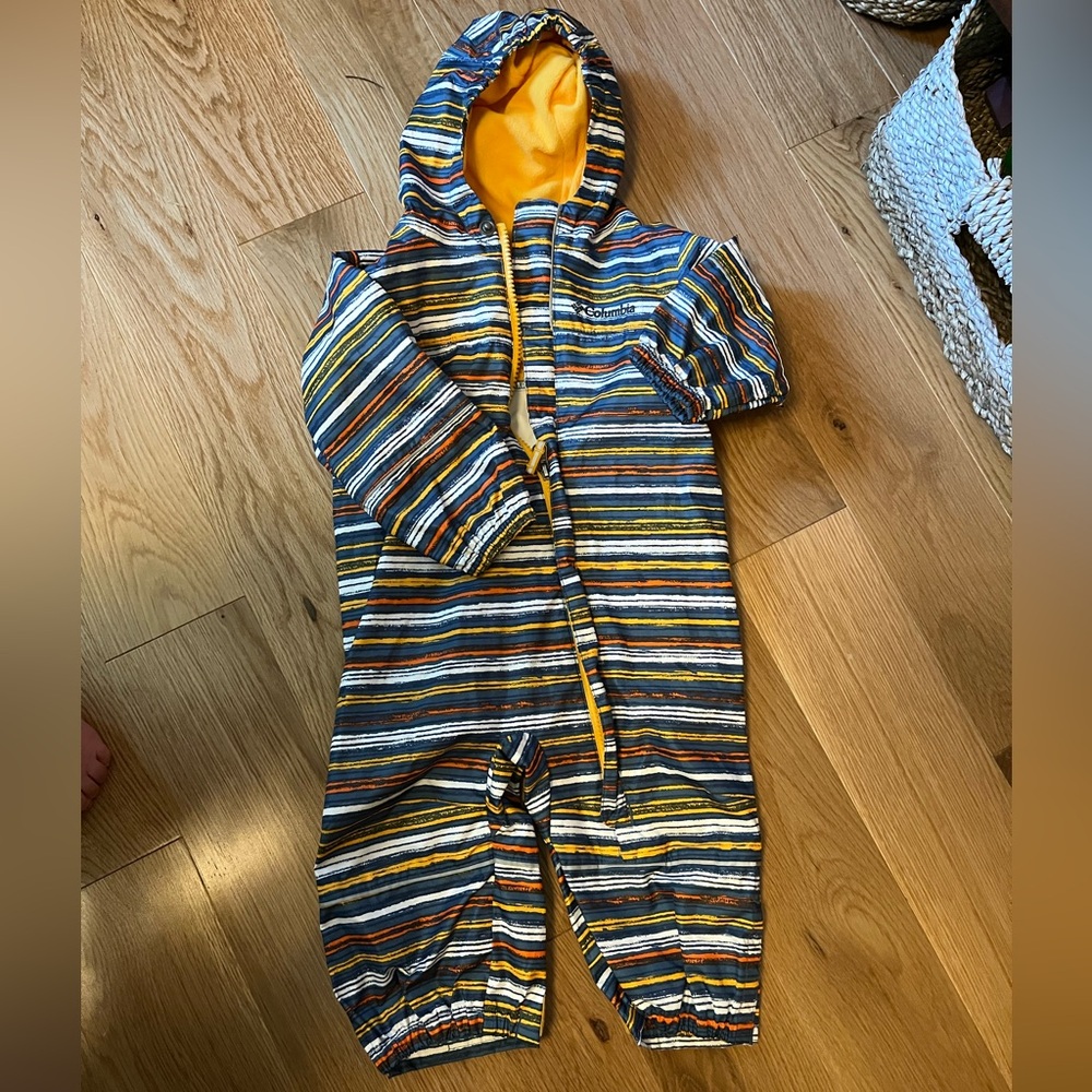 Columbia rain suit, 6-12 months